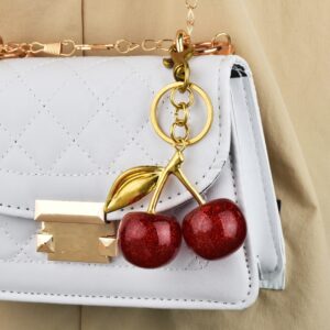 Llavero Cherry Glam – Dije de Cereza en Resina Brillante con Baño de Oro de 18K